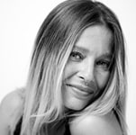 Elena V – Italian female voice talent
